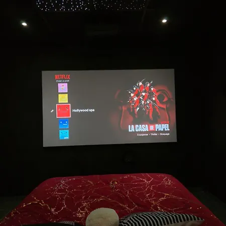 Apartment Hollywood - Jacuzzi-cinema - Luxe-confort *