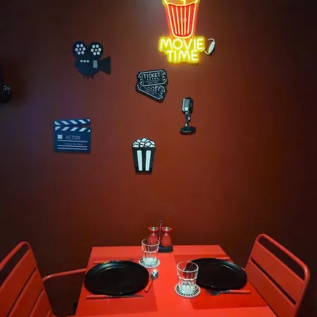 Hollywood - Jacuzzi-cinema - Luxe-confort Apartment *